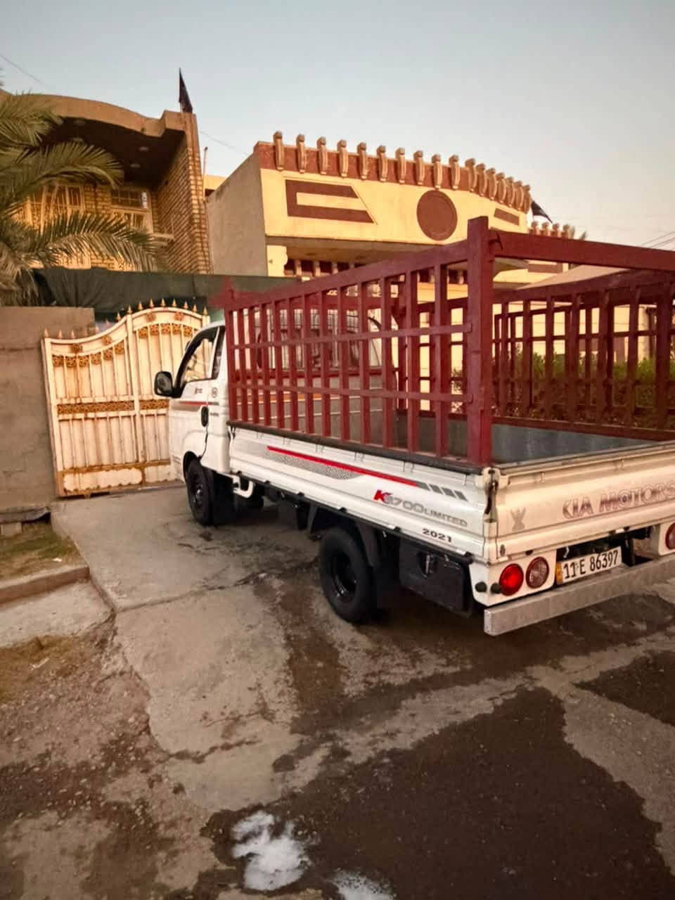 سلام عليكم كية حمل للبيع موديل 2021 السعر 135 ورقة العنوان بغداد الرقم ***********

