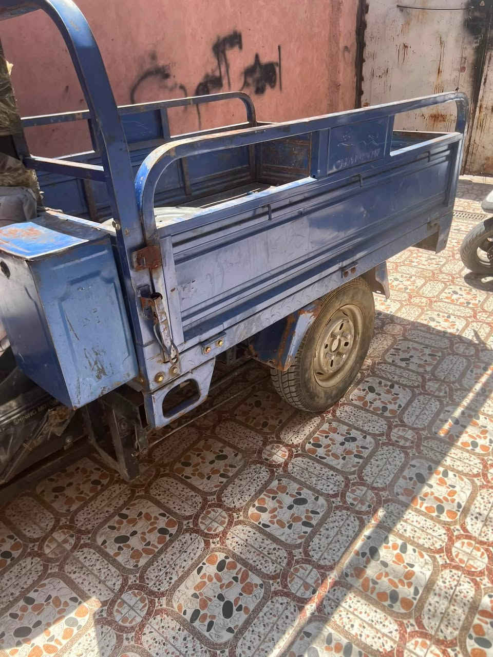 سلام عليكم ستوته
للبيع مكينه 2025
ما مفتوحه موديل 22
دراجه عوزها ترتيب بصيط 
المكان دوانيه حي الوحده ***********
