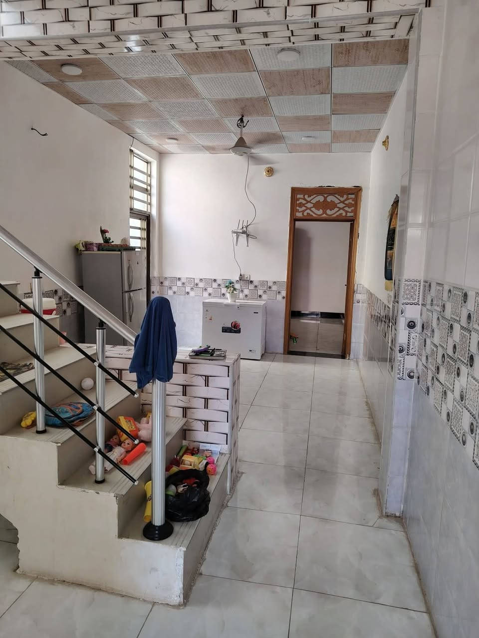 100 متر طابو زراعي مشمول بالتطويب واجه 5 نزال 20 مقابيل قرية الغدير عمود 265 بناء حديث صب مسلح شارع 12 متر تبليط قرب مدرسة انوار الغدير 
هاتف و اتساب
***********
السعر 47
