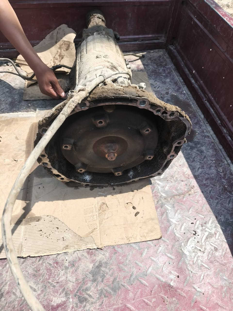 للبيع گير 2,500 سعره 400 بي مجال شرط الفحص
***********
