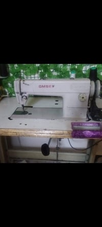 مكينة خياطة صناعيه للبيع السعر ١٥٠ الف المكان بغداد ابو الدشير التواصل...