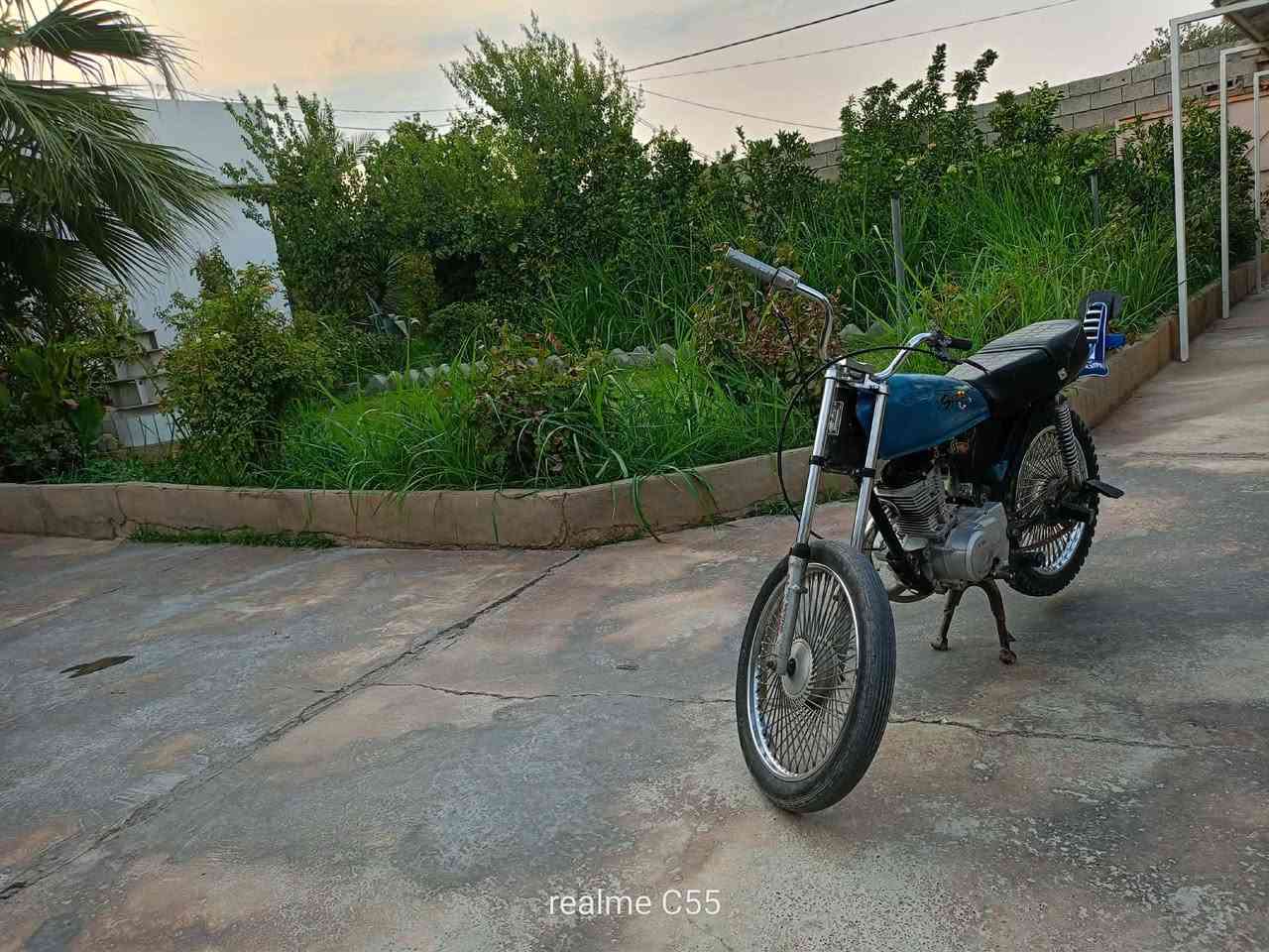 السلام عليكم
اربعه كير موديل17للبيع 
محرك معمر
دبلات شغاله
نشاط فول 
سعر 225بي مجال
مو شراي لاتبزعني ولاتراسلني 
مستعجل عل بيع
الاستفسار الاتصال ***********
