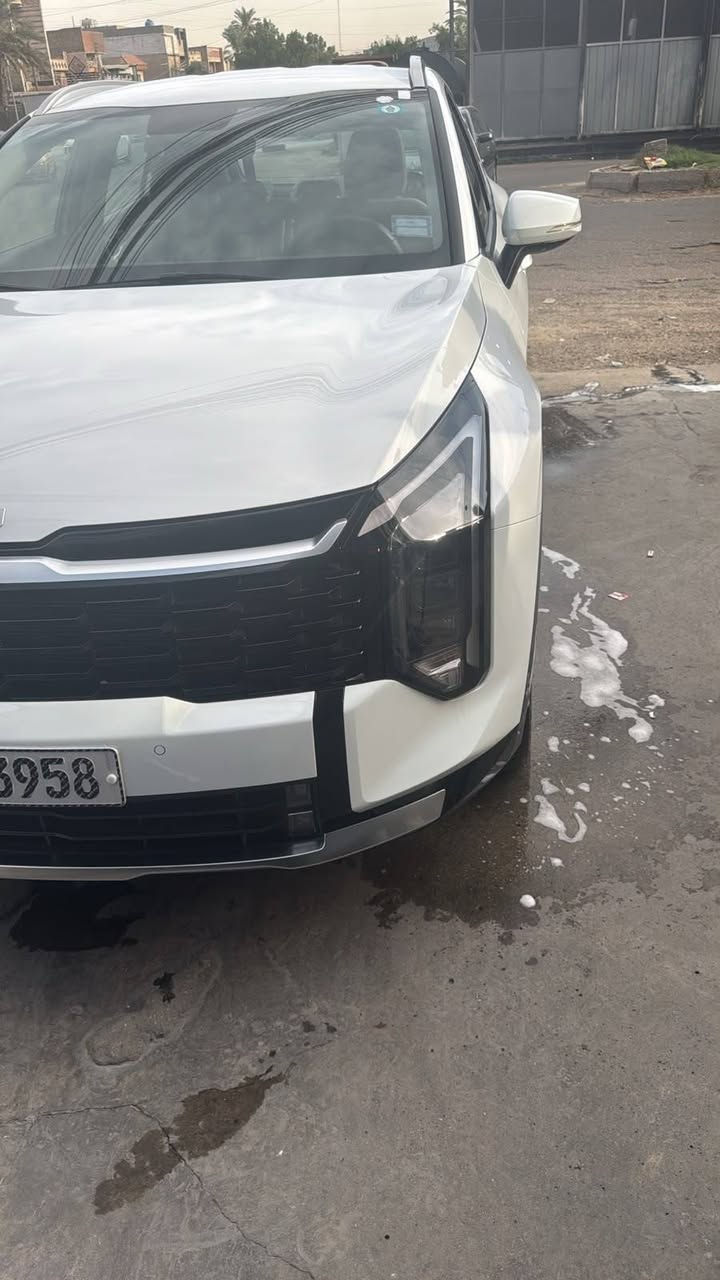 🚘 مواصفات سبورتاج 2026 تحويل ثاني يوم مكفوله من الضربه والزلغ
▪️ محرك 2.0 لتر
▪️ ناقل حركة أوتوماتيك
▪️ كشتات مخمل 
▪️ تشغيل عن بُعد
▪️ دخول وتشغيل بالبصمة
▪️ حساسات أمامية وخلفية
▪️ كاميرا خلفية
▪️ إضاءة LED
▪️ مقاعد جلد/مخمل 
▪️ مقاعد أمامية تدفئة
▪️ مثبت سرعة
▪️ أنظمة أمان ورادارات
▪️ شاشة ومزايا تكنولوجية متطورة
تحويل ثاني يوم مكفوله من الضربه والزلغ
مكان السياره بغداد الشعب 
رقم صاحب السياره 
+964 770 044 7079
