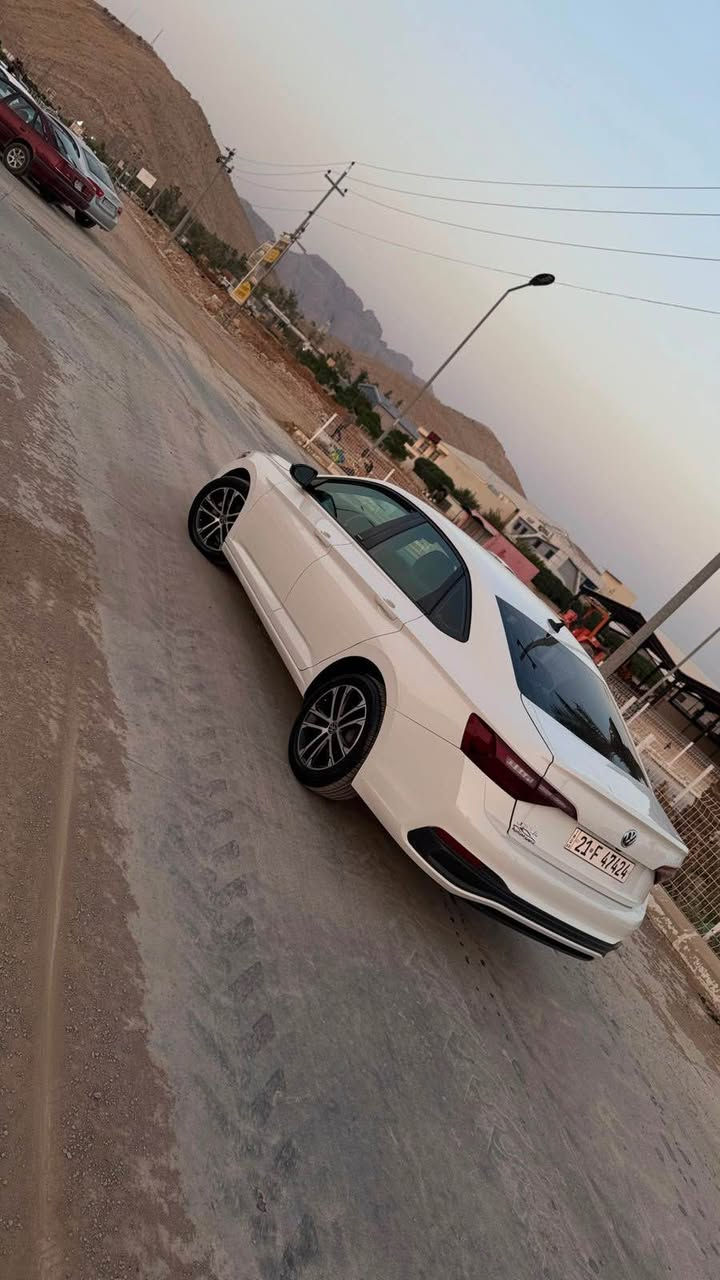 جیتەی2024 ی   S.  Sport
 بۆنیتی بۆیاخە ناوی نەگرتووە
ئێرباگی سوکان و شان سیستەمە
کەم ڕۆشتووە

سەنەوی تازەیە تا2031 
بەناوی خۆمە
لۆک و جوانە. 
نرخیشی142$ وەرەقە و کەمێک مەجال

ژم  *********** رانية, السليمانية
