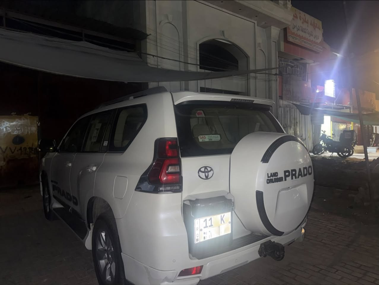 السلام عليكم

تويوتا برادو 2018 TXL

السيارة ماشية 158 الف

‎السياره وكالة ساز 

للبيـع 🚨

السياره مكفوله كفاله عامه من التبديل 
والصبغ والبارد

رقم بغداد

مواصفاتها : 

سلايت قماره

مثبت سرعة

حساس خلفي

كاميره خلفي

 دبل تانكي 

كشافات ضباب

كراسي جلد 

شاشه اصلية 

حساس تاير   

مانع انزلاق

اربع جام اوتو

لايت زنون ناصي ***وعالي

زراك لايت 

هوك خلفي 

بصمات اثنين 

تحكمات  ستيرن 

مري جانبي كهربائي

تشغيل عن بعد 

- داخل بيجي

- كاميرا خلفية 

- منفذ AUX & USB بلوتوث

محرك 6 سلندر 

السعر $362 وبيه مجال
ابو 350 لتتصل اغاتي

مكان السيارة بغداد 

للأستفسار الاتصال على الرقم ***********
