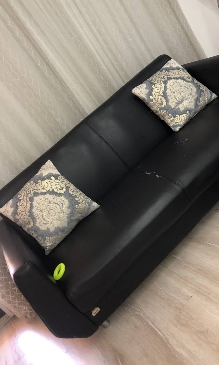 خياطه للسيدات
خياطه انواع الملابس او تغير موديلات حسب الطلب 
بالاضافه الى 
عندج شغلات تعبانه وحابه تغيرين القماش  
وجوه كوشات قنفات داخليه او خارجيه 
وسادات ، شراشف ، وجوه لحفان ، بردات .... الخ  
كل شي يخص خياطه 
المكان زانكو 99  
*********** واتساب
