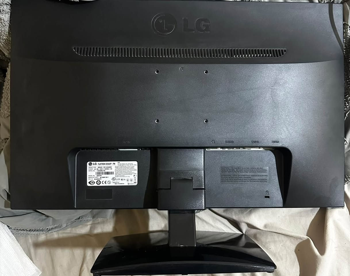 شاشة LG • ٢٣ انش • FHD