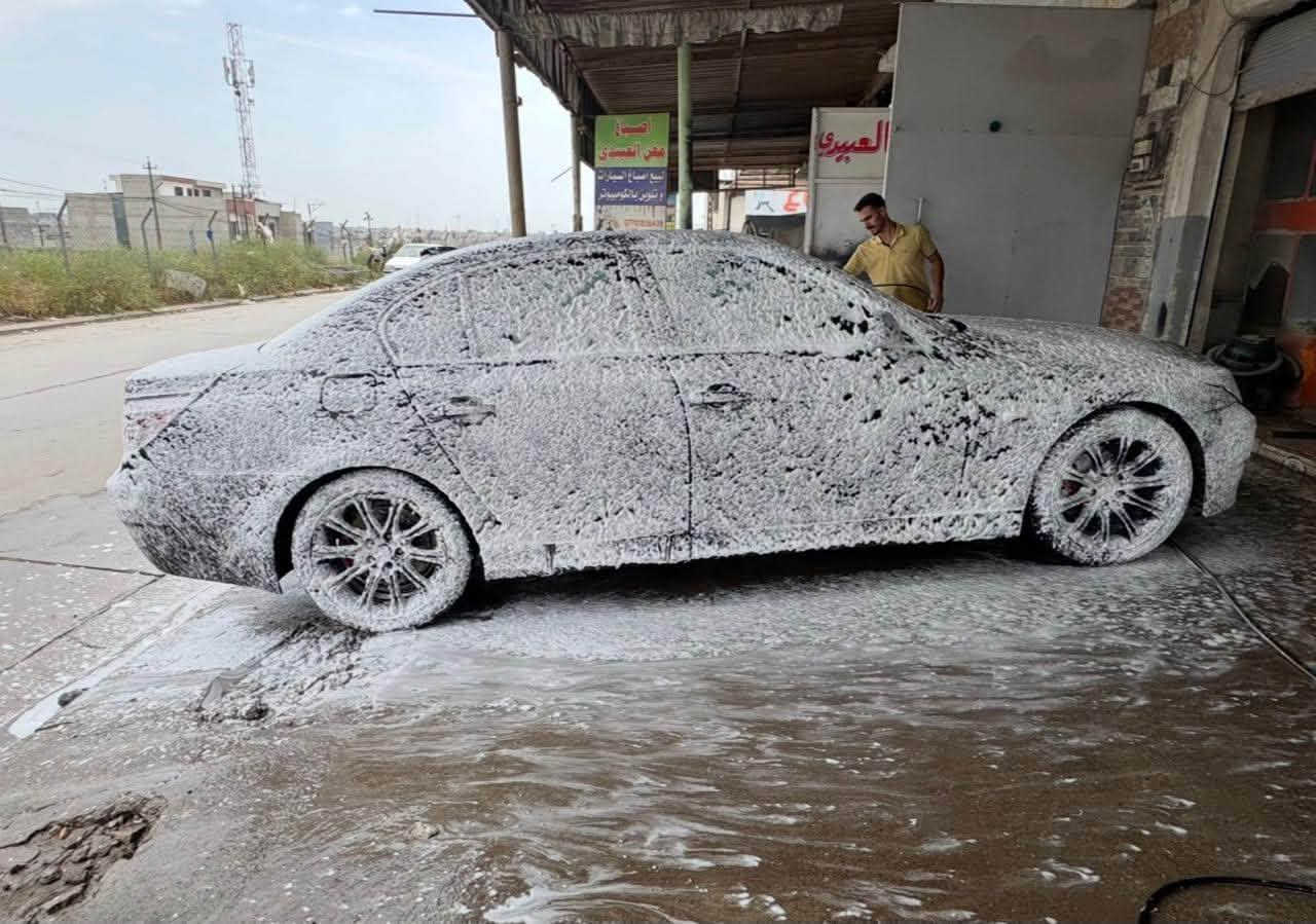 Bmw e60 2009 (ميماتي)
محرك n52 
نوزل قصير المرغوب 
528
رقم بغداد بأسمي تحويل مباشر  
هزة جديدة سنوية جديدة الى 2031 
بصمة
فتحة (3طكات)
كشنات جلد 
كشنات كهرباء 
تكاية راس كهرباء 
كشنات خزن
مساج 
ماوس تحكم (7 ازرار)
تدفئة تبريد شغالة 100‎%‎
تبريد قطعتين 
كروس سرعة 
تحكم ستيرن كهرباء 
مرايات داخلية وجانبية عاكسة
تحكم بكل الجامات بالريمونت(رفع وتنزيل)
ترحيب 
شاشة اعطال
بك لايت لد
ادامة كاملة
تخم تاير جديد
ويل اصلي m
محدثة كت m 
السيارة مصبوغة حزام للجمالية بدون ضرر
ماشية 360 كم
السعر 115 وبيها مجال
التواصل على الرقم 
‪+964 783 883 8373‬
