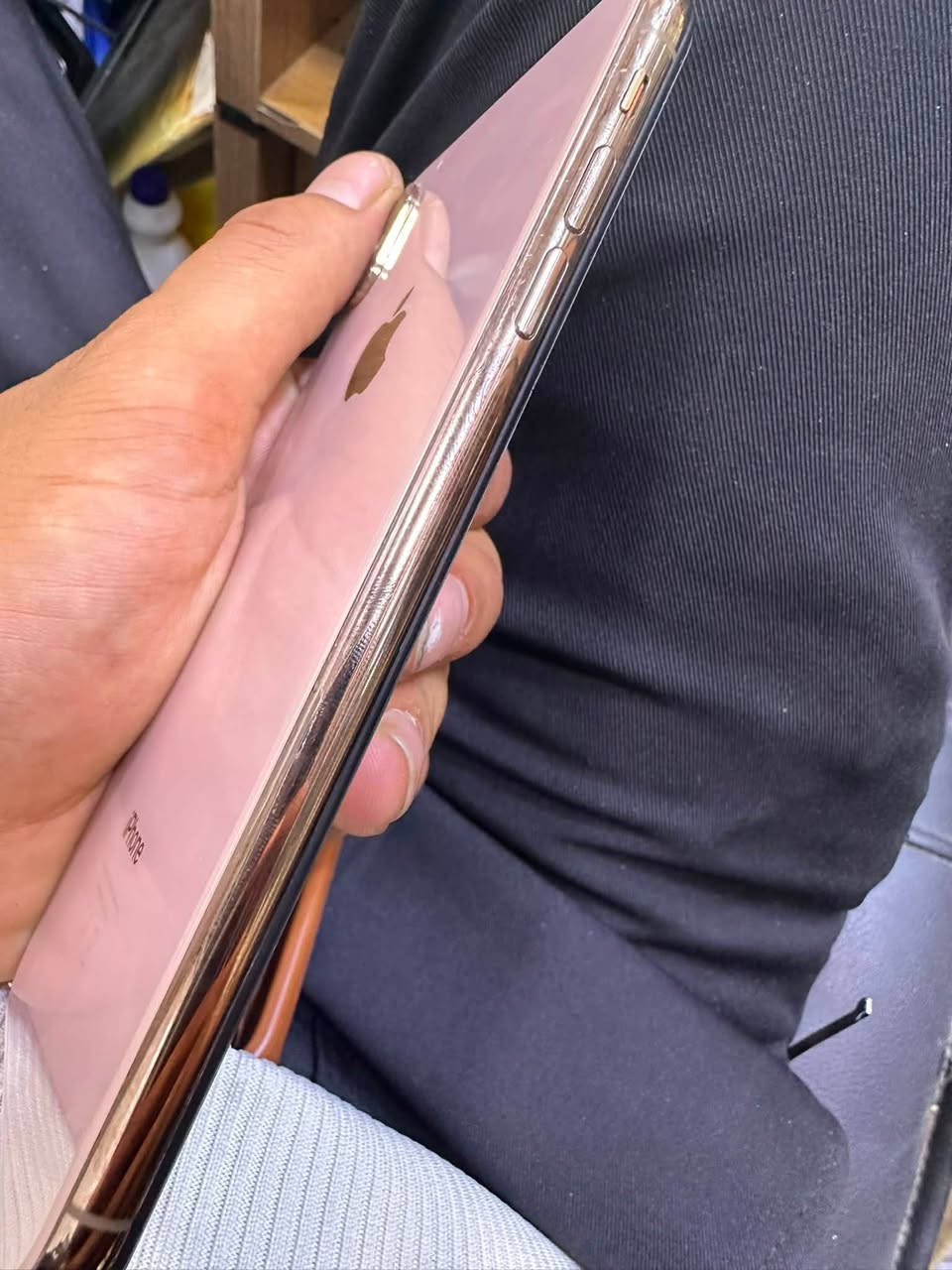 Xs max التفاصيل بصور
بطاريه بلاديه الذاكره 256  العنوان نجف كوفه 
*********** 
السعر ١٧٠
