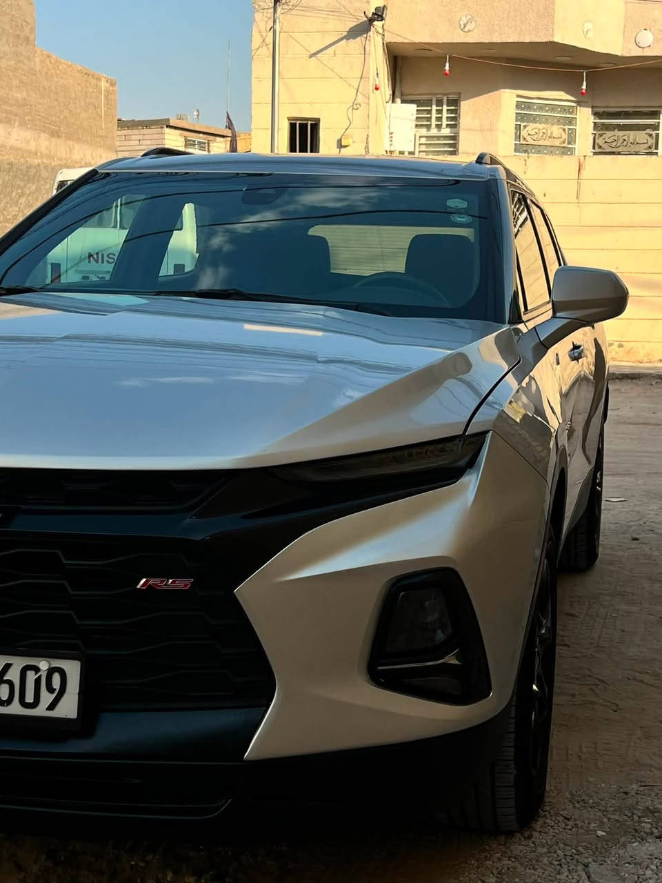 بلايزر موديل 22محرك 2000تيربو ماشيه 27الف ميل رقم شمالي راعيه الشرعي بالنجف تريد وكاله تريد تحويل مواصفاته ltكشن كهرباء تحكم مقود جهتين راراد امامي مانع تصادم بصمة تشغيل مع 4بصمات بوب تخم تاير ويل 18جديد كشنات مخمل السياره حادثه فقط بنيد وبارد قليل بطرف الجاملق والباقي مكفول الراديدرات على وضع الشركه السعر 155وبي مجال ورقمي ***********

