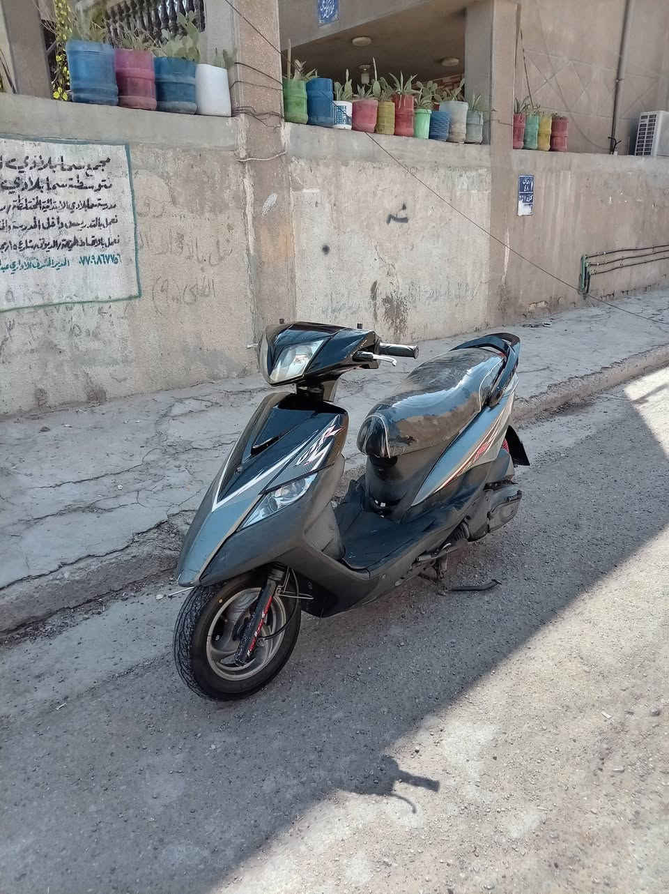 السلام عليكم ثعلب كابريتر سرعه 140دراجه نضيفه صالها شهر نازله من الرمبه الرقم ***********
