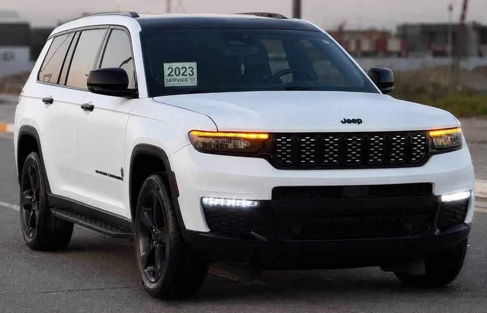 جيب گراند شيروكي 2023 
بلاك توب / وارد امريكي 
V6 - 3600 
عدد المقاعد 7 
 قطع تبريد 3
رادار امامي وجانبي
تحديد مسار 
نقطة عمياء 
هيترات بالكراسي وبالستيرن
شاحن واير ليست
داخل جلد ومخمل 
مغلفة بالكامل 
سقف روز رايز زرع 
دوسات
صندوق كهرباء 
شاشات خلفيه 
تشغيل عن بعد 
4 جامات تحكم عن بعد
لد خلفي وامامي
لايتات زنون
ماشية ٥٥
السيارة جديدة جداً 
رقم اربيل بأسمي 
العنوان : بغداد
بنيد مبدل وبارد مكانين فقط
راسلني ***********ادزلك سونار
سعر٢٩٥
