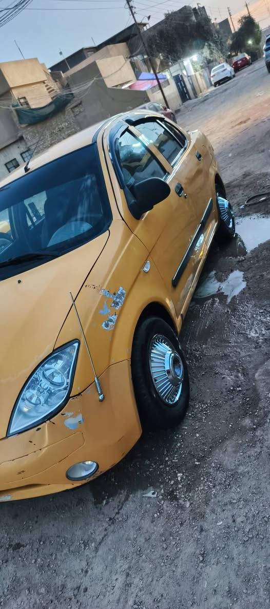 سيارة جاهزه من كلشي تحويل مباشر عليها سنتين هيئة ينخصم من سعر تبريد مكينه كير تراي ١٦٠ شواصي بدون كسر سياره بلاد بيها قطعتين جاملغ سايق وجاملغ خلف السائق فقط موديل ٢٠١٥ سعرها ٣٥ مكان بغداد ***********
