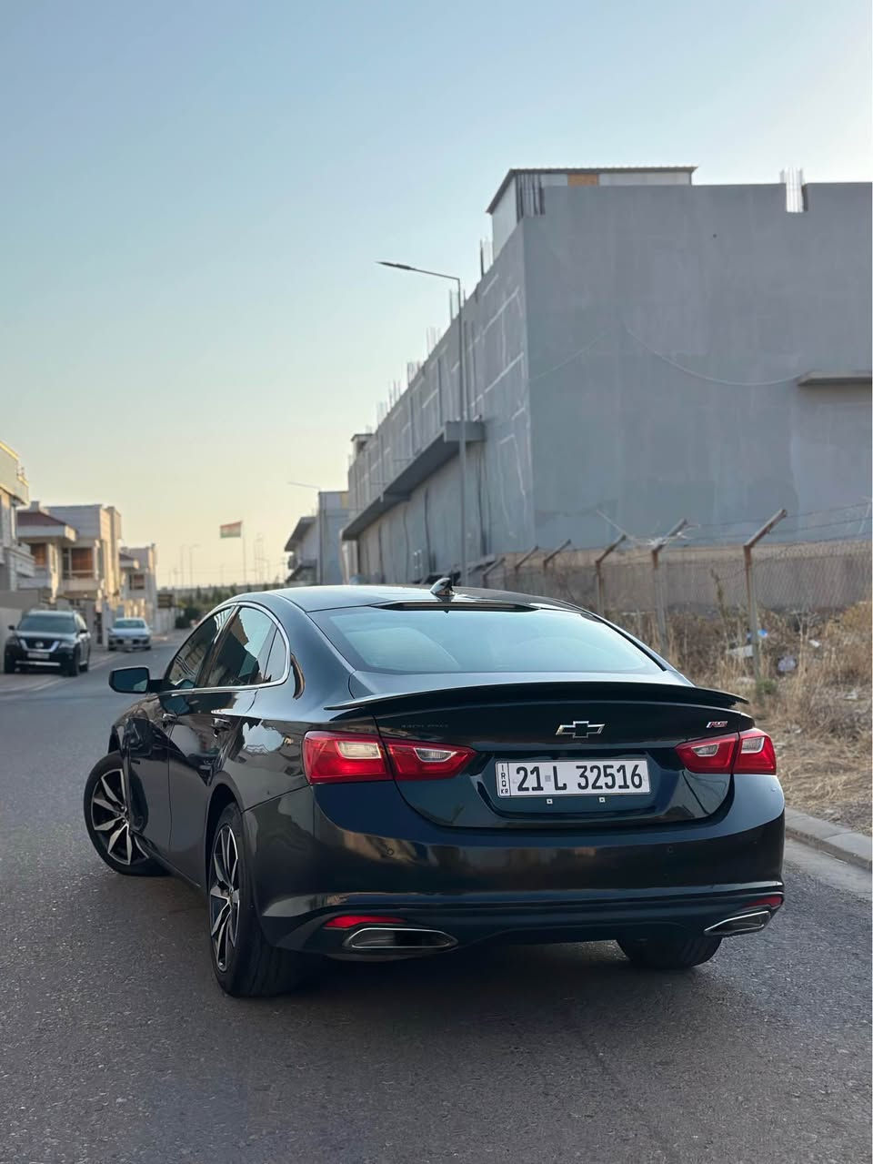 شوفرليت ماليبو RS
موديل 2021
محرك 4 سلندر / 1.5 توربو
ماشية 65 الف مايل 
وارد أمريكي 
حادثها جاملغ السايق أمامي و الخلفي صبغ 
بدون اي قطرة دواخل و الأيرباك مرجع سستم بلادي ،،،، مكينة و گير و كهربائيات و تبريد كلها بشرط .
مواصفات ال RS معروفة 
ويل قياس 18 رياضي 
شباك الامامي اسود مع العلامة 
جناح خلفي رياضي 
شعارات ال RS على گير السيارة و الصندوق
شاشة كبيرة مع نظام ال 
Apple carplay & Android Auto
كاميرا خلفية مع حساسات 
تشغيل عن بعد 
اشاير بالمري 
كشنات كهرباء 
تبريد خلفي قطعتين
بيها ملاحظه صغيره بنيد السياره بي تعديل جداً بسيط اثر حادث امريكا 

السعر / 107 و بيها مجال بسيط 
للأستفسار 
***********
متوفر واتساب أربيل, العراق
