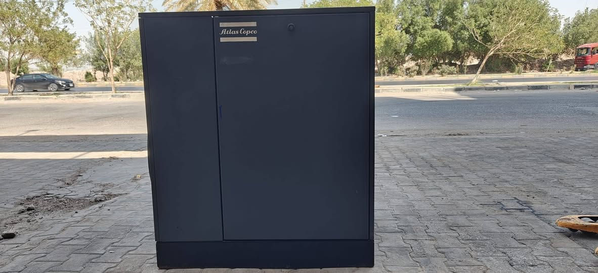 كومبريسر هواء • ٢٠ حصان • ٧,٥ بار