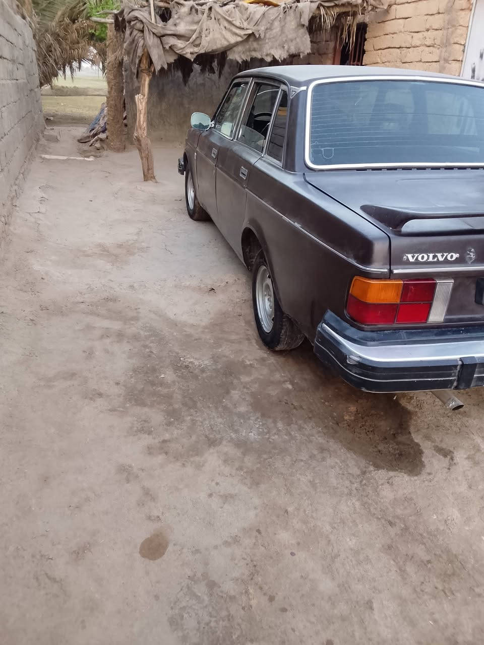 بسبب الوعود الكاذبه اعيد النشر
اسلام فالفو موديل 79 للبيع 
بسبب ضروف مستعجل على بيعته 
سياره جاهزه من كلشي السعر 16$
للتواصل اتصل على ***********
