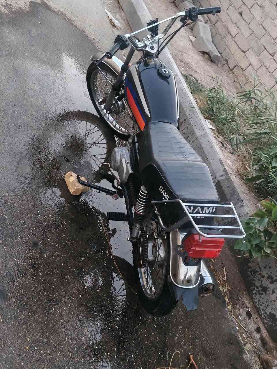 عمي بعد غياب طويل نرجعلكم بلجديد دراجات نار صايره عكيفكم ويه عالم دراجه نامه شلامجه  اصلي اوراق اصولي مديل❤(👍22)دراجه كلشي نضيف بس شوفت عينك صالنصه مزنجره اما ليت كدام عوزها لواحض بصيطه سعر (👍650)وبيها مجال لحلوين بس 🤣 لجناي وبخدمت شراي ❤ دك هندر وطلع وين ميعجبك ورجائن لحد يصير لوتي وينطي سعر من يمه تره عالم مو غشمه ونته لوتي كلها تعرف مكاني حي صناعي ناصريه رقمي لستفسار ***********انتصل متواجد واتساب
