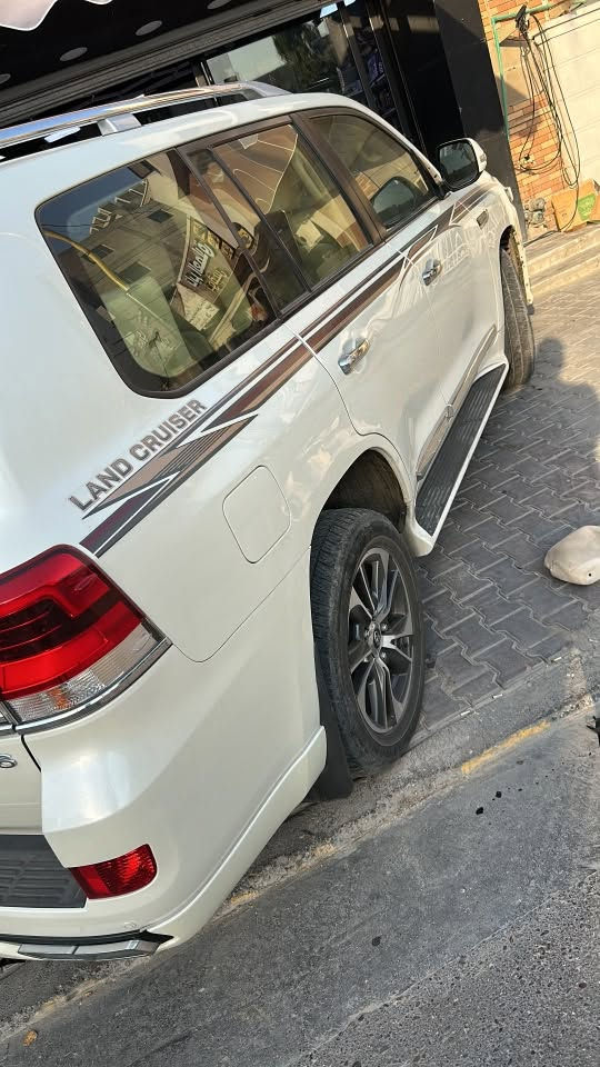 لاندكروز ٢٠٢٠ جيهان ماشية١١٧ الف كفالة مكان السيارة الاعظمية
***********
