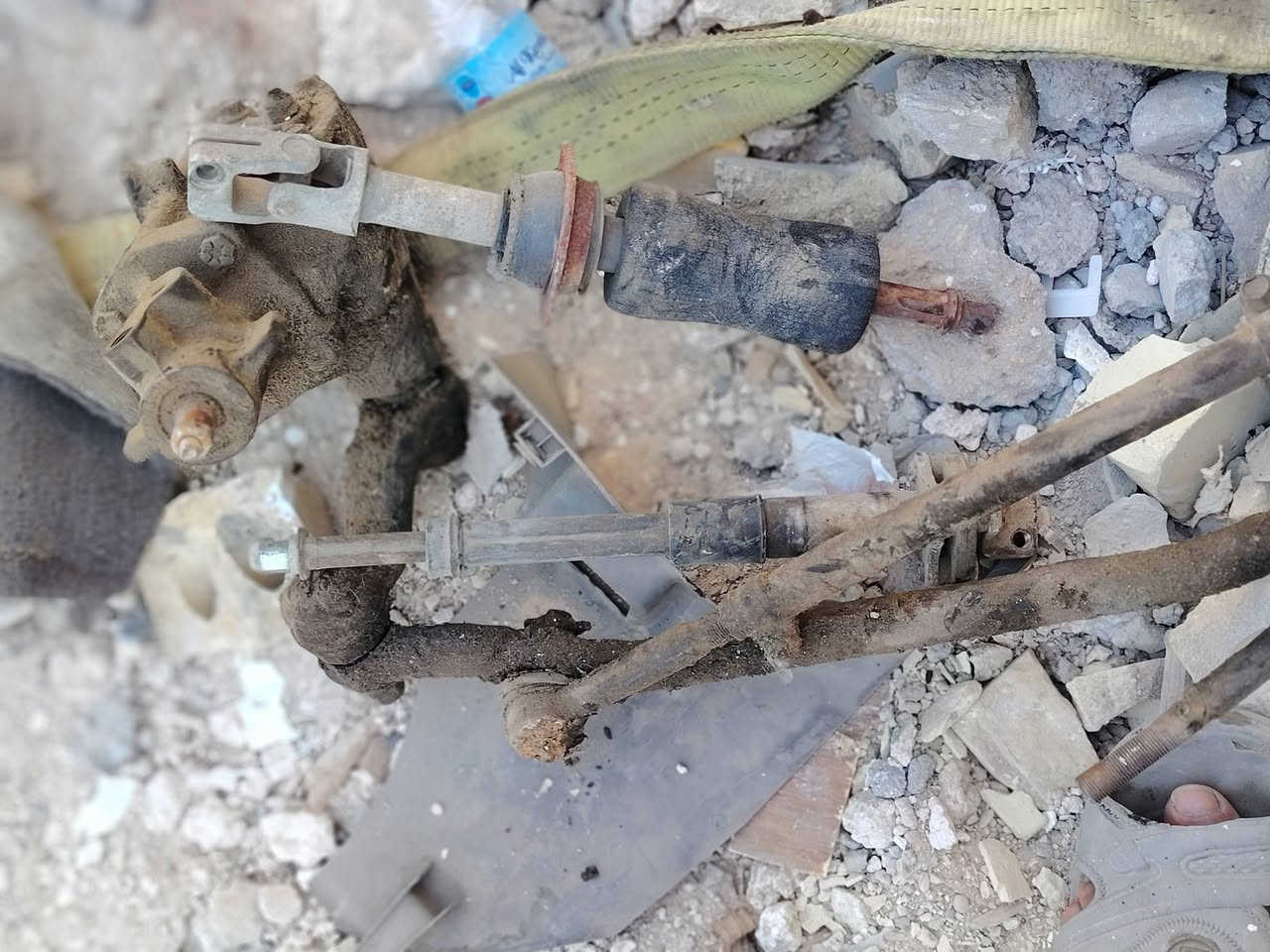 حداديه اماميه فورد فكتوريا تفصيخ ترهم الفين واحد والتسعينات الشراي خاص او اتصال *********** واتساب نفس

