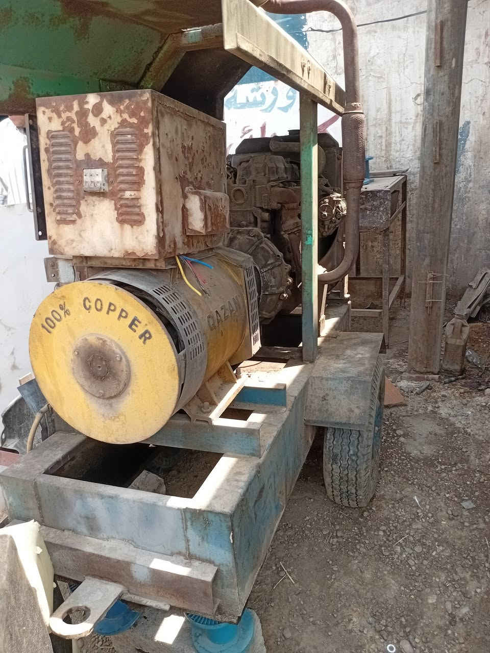 للبيع مولدة كيا 3000 كلش نظيفة جاهزة لاصرف ولاتبخير راس التوليد 30 كي في ثري فيز 120 امبير السعر 13 ورقة العنوان بغداد للاستفسار الاتصال على الرقم  ***********
