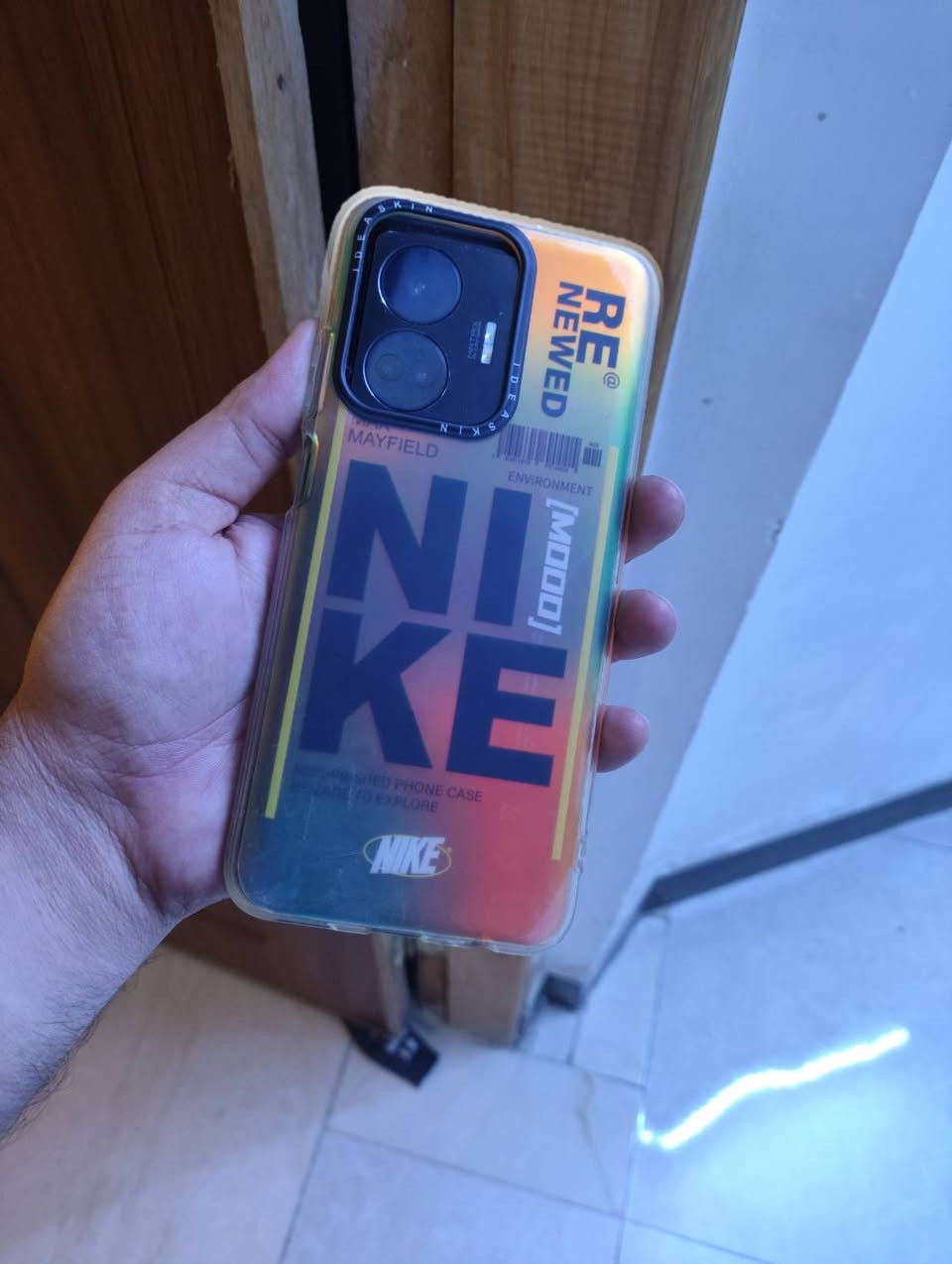 ريلمي gt 3 شحن 240 واط 😁 شاشة 2kخيالية
تردد (144 ) هرتز ركز ذاكرة ( 1 تيرا ) 
يعني مواصفات جهاز فلاكشب ومعالج راقي تلعب اي لعبة باعلى دقة تصوير راقي جهاز نظيف جدا بس الضهر بي كسور فقط اني حاليا غلفته حماية شباب السعر 400 مكاني بغداد م الصدر
توصيل ماعندي بدون مراوس الشراي يجي خاص لو واتساب  واني بخدمة الطيبين
***********

نص مكتوب في الصور:
- Sep 3 > 5:37 AM • Baghdad
- حول الجهاز المعالج Snapdragon 8+ Gen 1 Mobile Platform البطارية 4600 مللي أمبير في الساعة (نموذجية) RAM 16.0 غ.ب + 4.00 غ.ب الكاميرات أمامية 16MP خلفية 50MP+8MP+2MP إصدار البرنامج RMX3709_16.0.5.1010 (EX01) معزز الأداء Flux Engine الشاشة 6.74 بوصة الطراز RMX3709 الإصدار المعلومات القانونية الحالة دليل المستخدم برامج تحسين التجربة
- 4:33 Vo LTE 4G+ 100 Sep 3 5:38 AM • Baghdad GT3 240W realme UI 7.0 الإصدار مُحدّث 5:38 مساحة التخزين 57.6 غ.ب / 1.00 ت.ب اسم الجهاز realme GT3 240W المعالج Snapdragon® 8+ Gen 1 Mobile Platform البطارية 4600 مللي أمبير في الساعة (نموذجية) RAM 16.0 غ.ب + 4.00 غ.ب الكاميرات أمامية 16MP خلفية 50MP+8MP+2P Share Edit Add to Trash