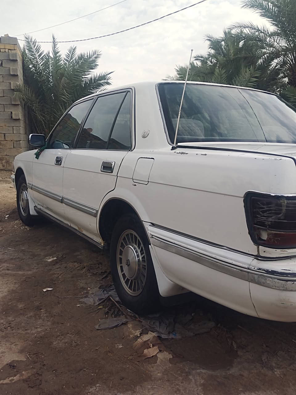 سيدان • مديل ٩٠ • رقم بغداد