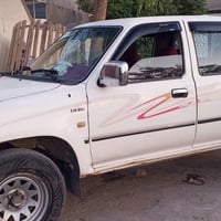 پیکاب دێڕ  مۆدێل  2006   پاکو خاوێن و جوانە خیاسی نیە  کتاب مەنەفێسی ه...