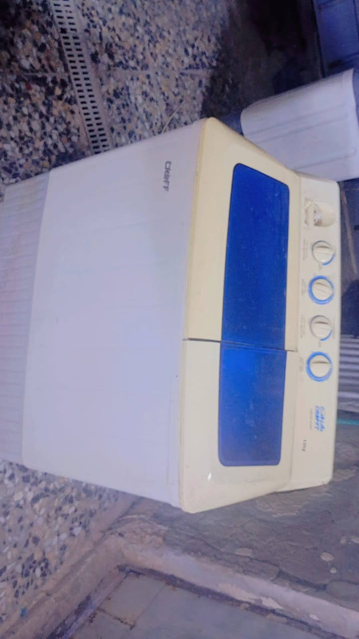 السلام عليكم غسالات جدأ نظيفات للبيع السعر 60و50واكو توصيل
0773135827

