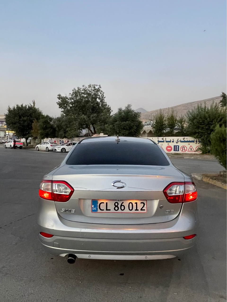 رینــۆ سامسۆنگ مۆدیل ٢٠١١ براوە سەیارەکە لۆک لۆکە تازە داخل کامل مەسرەف ٢٥٠ دینار مەسرەفی تێدا نیە رۆنی مەکینە رۆنی گێر بانس هەموویم تازە گۆریوە سپێریشی دانەگیراوە گێر و مەکینە و تەبرید و کارەبایات کامل هەمووی بە شەرتی ١٠ فیتەر مەنەفێستیشی لەگەلە بۆ سێتەرە کێشەی نیە نرخی ٤٣ وەرەقە سەیارەکە لە سۆرانە ئەوەش رەقەم تەلەفۆن *********** سوران, أربيل
