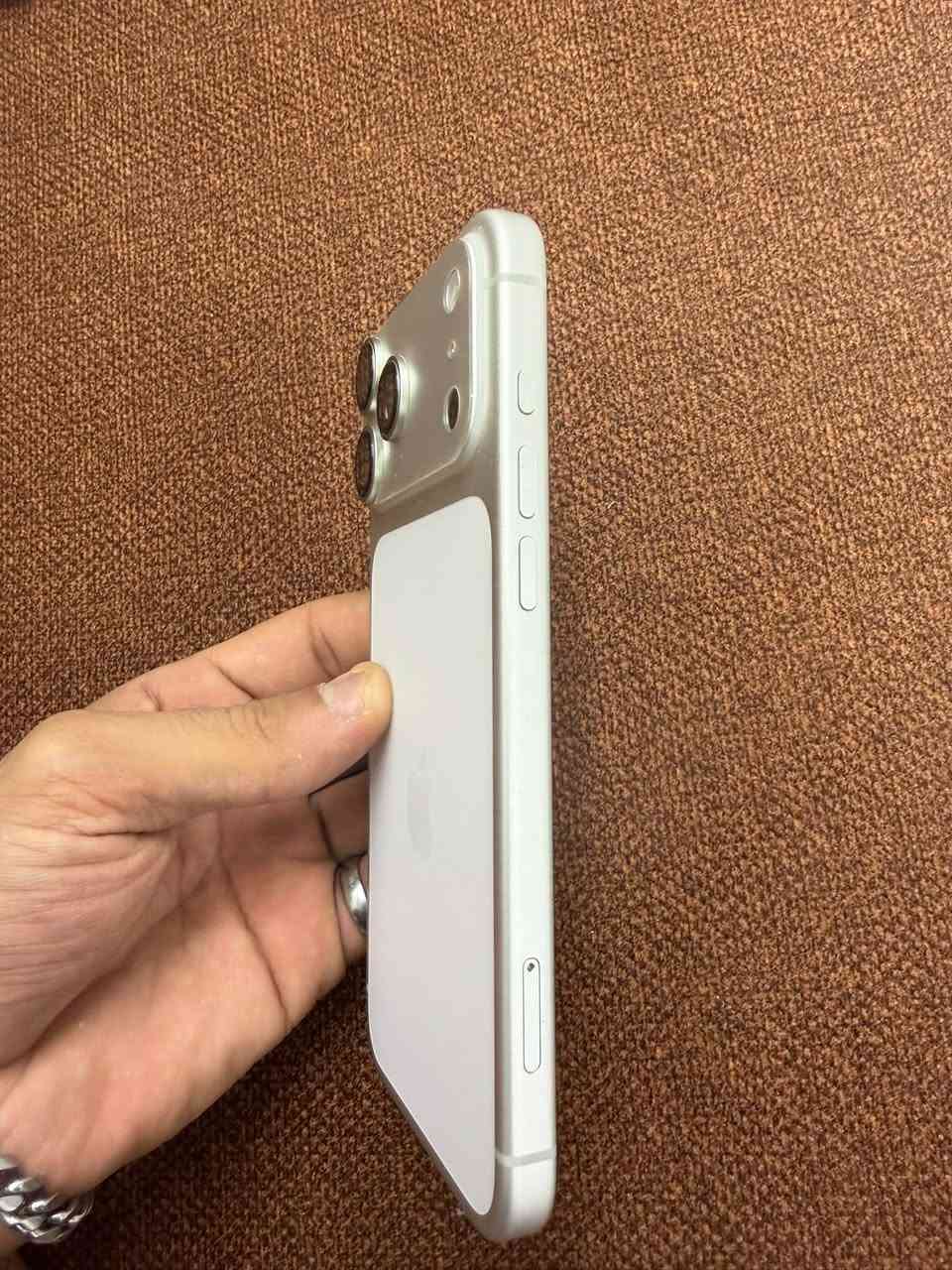 آيفون ١٧ برو ماكس • ٢٥٦ • بطارية ١٠٠