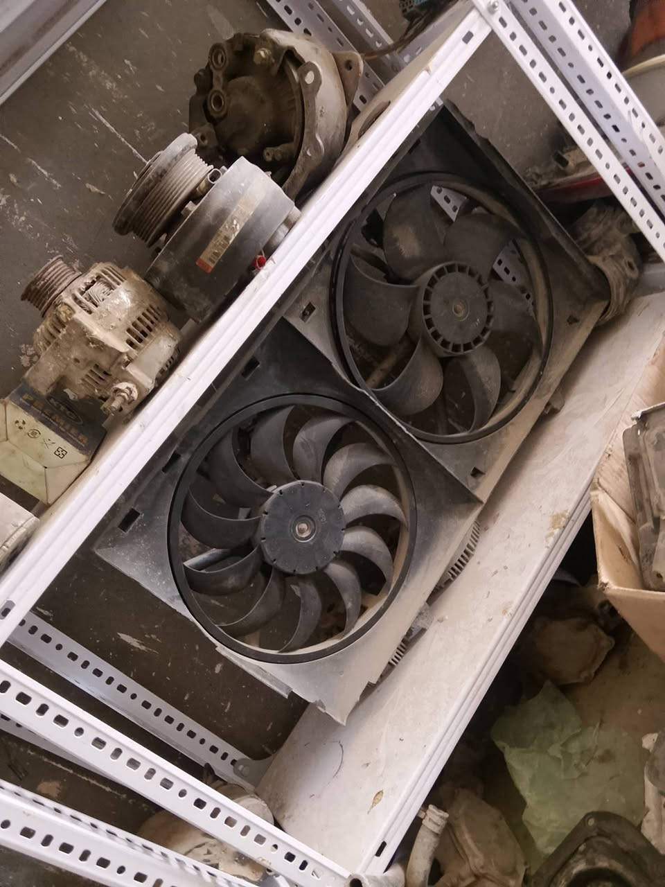 قطع غيار • للبيع • سيارات
