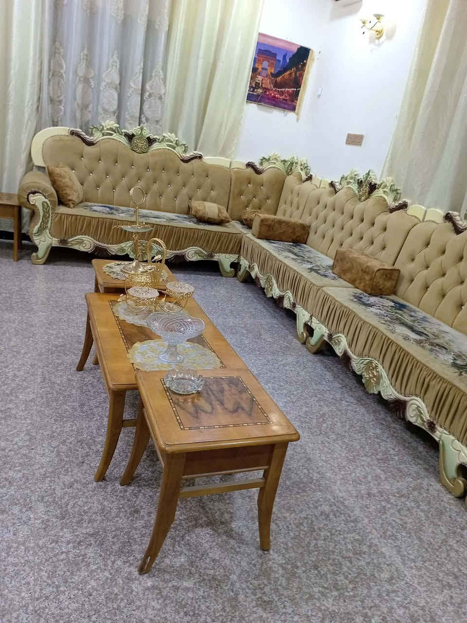 تخم نجارة قوي كلش نظيف مستخدم شهر واحد ☝ 
9 قطع سعر 2.500 مليونين وخمسميه بي مجال شي قليل 
مكان منطقه الامام عون ع 
***********
