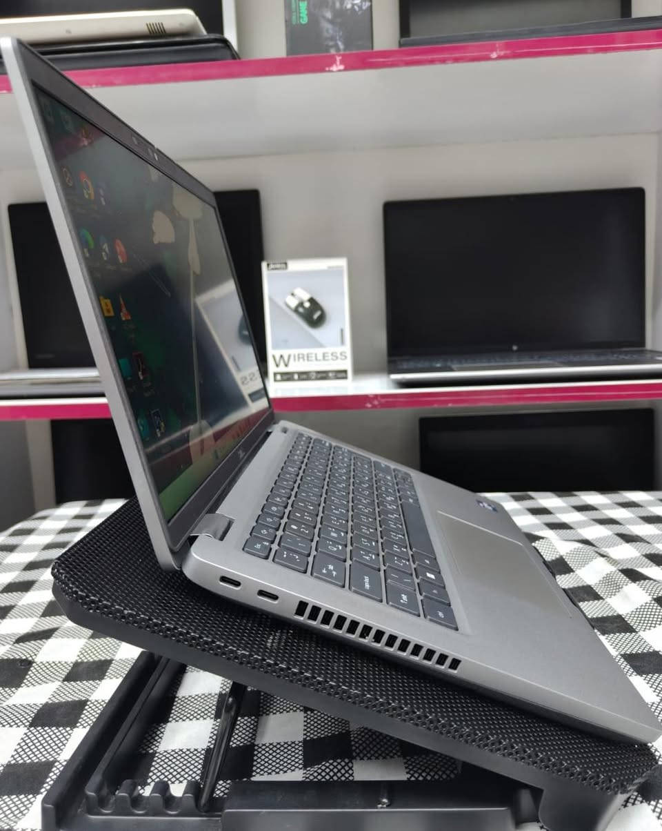 🔥 إذا شغلك يحتاج معالج قوي وسلاسة عالية، اختار هذا الجهاز.

Dell Latitude 5421 
بمعالج فئة H، مناسب للمونتاج والأعمال اللي تحتاج أداء عالي. 💻⚡

🔹 Core i7 الجيل 11 فئة H
🔹 RAM 8GB — قابلة للتطوير
🔹 SSD 256GB — قابل للتطوير
🔹 شاشة 14” FHD واضحة
🔹 Intel Graphics 4GB
🔋 بطارية جيدة

🎬 يكدر يخدمك بـ:
Premiere Pro، Photoshop، Lightroom، DaVinci Resolve، البرمجة والبرامج الهندسية، خصوصاً مع ترقية الرام.

💰 435 ألف دينار فقط
⚠️ الكمية محدودة!

🛡️ 10 أيام استبدال + 3 أشهر صيانة
🎁 شاحن + حقيبة + ماوس + ماوس باد

📍 بغداد – الأمين الثانية – شارع سكينة ورقية
📱 واتساب:

***********

📩 راسلنا واحجز جهازك قبل نفاد الكمية، وإذا تحتاج مواصفات ثانية نوفرها إلك.
