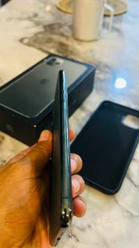 آيفون ١١ برو ماكس • ٥١٢ • بطارية اصلية