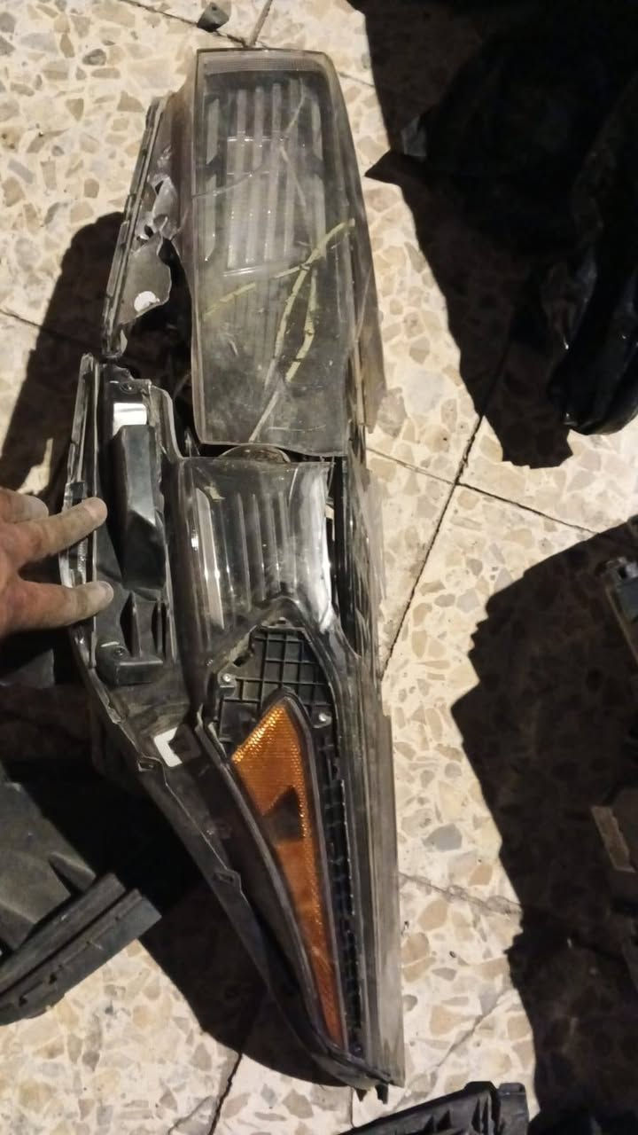 السلام عليكم غراض فورتي لايتات ابو العنكبوت ١٩ ٢٠ والثاني يرهم من ٢١ الة ٢٤ اصليات بيهن كسور تحتاج عدسه كارت كلشي شغال بي وشبابيك دعامية امامية ترهم ٢٣ ٢٤ وفلينه صندوق مكان بغداد الكراده للإستفسار ***********
