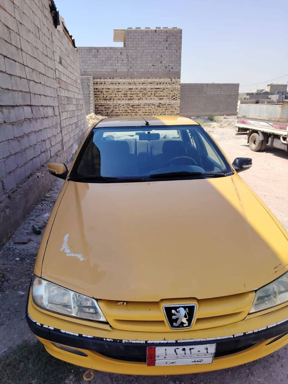 بيجو بارص موديل ٢٠١٥جاملغ مبدل صوب اليمنه تخم تاير تبريد شغال مكينه وكير عل شرط مكان نجف مكلف بل نشرنتصال عل رقم *********** سعرها ٢٨ رقم نجف سنويه لل ٢٩
