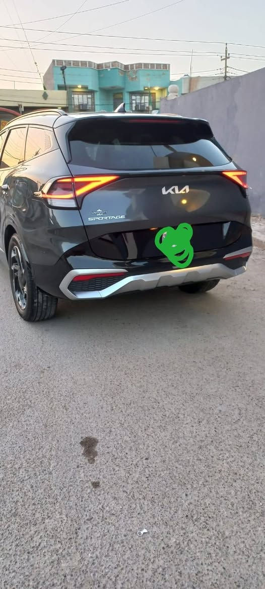 كيا سبورتج برستيج  رقم بغداد ٢٠٢٥ ماشية ١٧٠٠٠ حادثها بنيد و دعامية بدون دواخل والايرباك راجع سستم، السيارة بلادية، رايد بيها 198$ العنوان بغداد المحمودية للأستفسار الاتصال او واتساب على الرقم *********** وارد على الخاص بغداد, العراق
