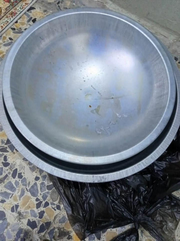 السلام عليكم غراض كامله من كلشي السعر 180 مكاني بغداد الشماعيه ***********
