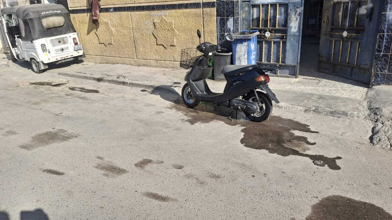 السلام عليكم دراجه بطه للبيع سعر 325 وبيها مجال شيء خليل كان بغداد الحريه ما بيها صوت اكسيل كهربائياته كلها شغاله سلفوهندر ***********
