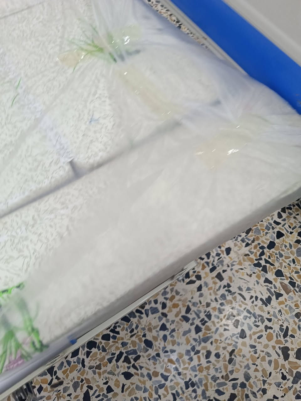 سرير طبي قليل الاستعمال الاتصال***********

