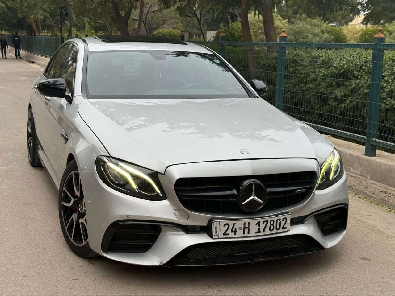 مارسيدس بنز E300 للبيع
 موديل 2017
بصمة تشغيل
اربع بصمات ابواب مع ترحيب
فتحة سقف
اوتو بارك
حساس360 درجة
داخل لدات 64 لون
داخل عمل احترافي روز رايز 25 لون
شاشة متصلة طويلة
كشنات جلد كهربائي
جنطة كهرباء
5 انظمه قيادة
رادار امامي خلفي
نقطه عمياء
كشنات تدفئة
استيرن تدفئة
4 ثيمات الشاشه متغير
ويل 19 فورجد
سماعات برومستر
السياره عليها كت كامل E63 AMG اصلي
بعد بيهه هوايه مواصفات
وارد امريكي حادثها جاملغ وبنيد (ايرباك راجع سستم)
رقم شمالي هزة جديدة 98‎%‎ 
ماشيه 107 ميل
مكانها الدورة، السيارة نظيفة جدا وماناقصها اي شي.
السعر النهائي 23 الف دولار (شدتين و30 ورقة)، واي استفسار اني حاضر
(***********) بغداد, العراق
