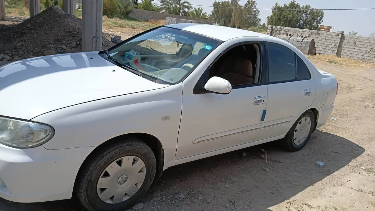 للبيع نيسان سني موديل 2010ياباني رقم صلاح الدين سياره بدون صبغ بيها رصعات شويه كير محرك تخم تاير صدر جديد  تبريد ثلج مكاني سامراء ((السعر 100بيه مجال شويه ))رقمي ***********
