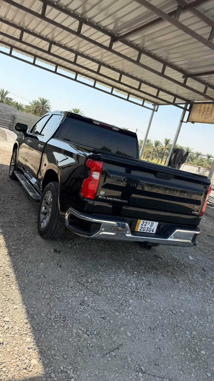 سلفرادو LTZ خليجي موديل 21 رقم اربيل مميز كتاب تضليل جديد صارله شهرين ماشيه 79كيلو فول مواصفات بيها صبغ فقط بدون حادث السياره عليها ادامه كامله  مابيها نقص برغي بيع او مراس باحدث سيرا او سلفرادو 
***********
