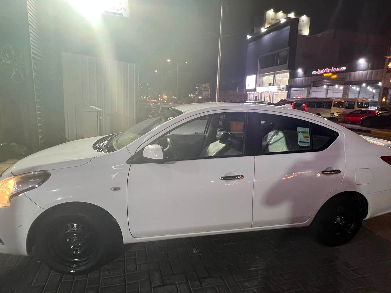 يا الله
نيسان صني هندي بليته زركة 
مكان البصرة المعقل 
موديل ٢٠٢٤ ماشية ٤٦ ك
تريد تحويل او تريد وكالة 
سعر ١٢٢ وبيها مجال 
بيها بارد بسيط اب قبق البانزين وباب العربي 
رقم الهاتف متوفر واتساب ***********
