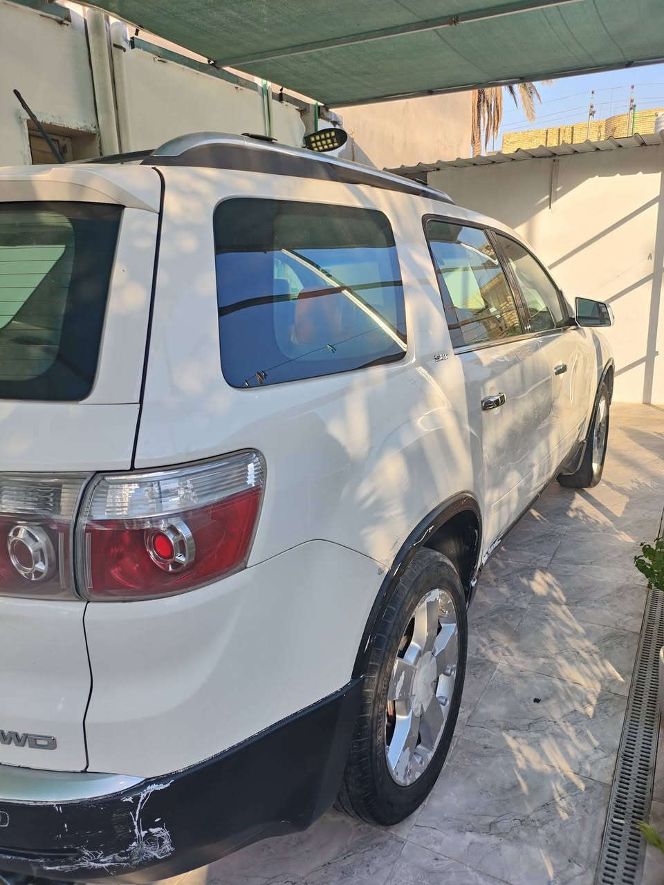 فول أوبشن 1/1
‏🇺🇸 السيارة أمريكي 
GMC acadia
 مكانها واسط قضاء الحي
المواصفات:
 • 👨‍👩‍👧‍👦 7 ركّاب
 • 🎨 اللون: أبيض
 • 🌤 بانوراما فتحتين
 • 🎮 تحكمات ستيرن + شفتات
 • 🎶 تحكم خلفي للمسجل والتبريد (VIP)
 • 🛞 دفع رباعي (4WD) – موكفي تكدر تسوي اذا تحب
 • 📷 كامرة خلفية تعرض على الشاشة الأمامية
‏ • 🅿️ حساسات دعامية
 • 💡 حساس إنارة + منبه رجوع (Back Care)
 • 📊 إظهار العداد (كيلومتر + ميل) على الجامة (داتا شو)
 • ❄️ تبريد ثلاث قطع
 • 🛋 غرفة السيارة VIP سياحي
 • 🎙 أوامر صوتية
 • ⚙️ مكينة V6 سعة 3600 (الدوش المرغوب)
 • 💺 ميموري خزن للكشنات + المرايا (عدد 2) +نظام تعديل الكشن التلقائي عند مغادرة السيارة
 • 🔌 مرايا شفط كهرباء + هيتر
 • 🚨 إشارات بالمرايا
 • 🔥 منظومة غاز مشدودة (غير مربوطة – تحتاج ربط فقط)
 • 🧳 جنطة كهرباء شفط
 • 💺 كشنات كهرباء
 • ❄️🔥 كشنات تدفئة
 • 🟤 دوشمة جلد عسلي
 • 🛠 كير ومكينة جدد

 • حادثها بيبان ثنين فقط 
واكفلك 
 • البنيد، القمارة، والجنطة

💰 السعر: 82
📉 بيها مجال

📞 للتواصل ***********
