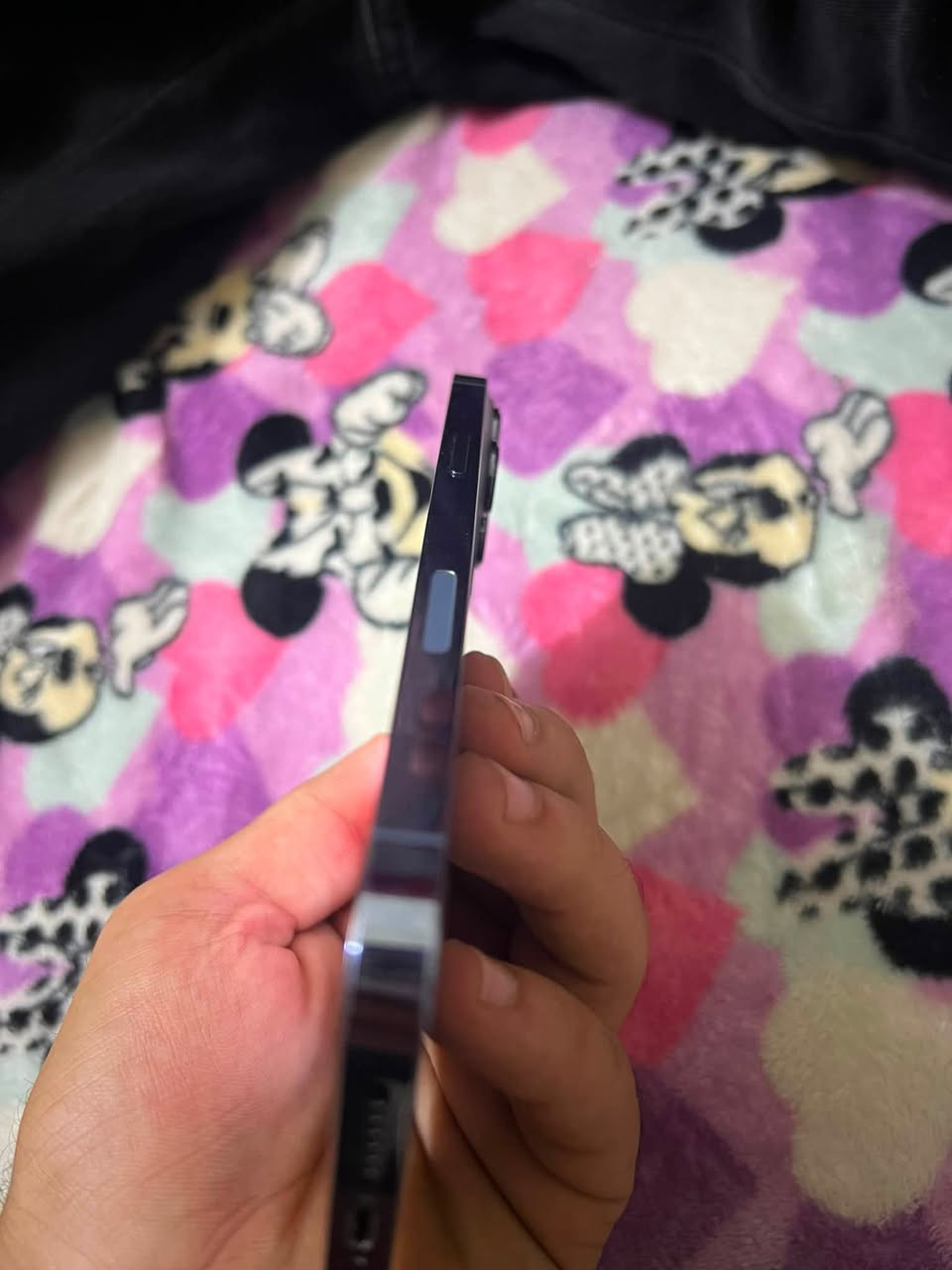 iPhone 13 Pro Max 📱
256GB 💾
لون بحري 💙
بطارية 87% 🔋
فيس آيدي شغال ✔️
كله بلادي
نظيف ومرواس ✨
ما بي أي مشكلة
جهاز مرتب ويستاهل الراوسة 🔥
.
.
مكاني بغداد الزعفرانية 
واتساب ***********📞
