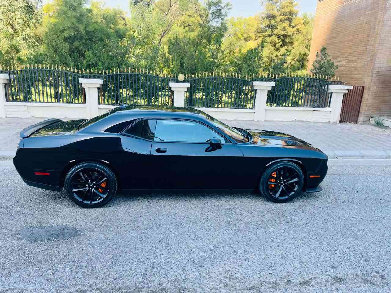 🚨 للبيع | Dodge Challenger GT Orange Edition 2023 🚨

🖤 اللون: أسود
🔥 GT | V6 3.6L
🖥️ شاشة كبيرة
💺 مقاعد كهربائية + Memory
❄️🔥 مقاعد تبريد وتسخين
🔥 مقود مُدفأ (Heated Steering Wheel)
📡 رادار أمامي + نظام مراقبة المسار (Lane Assist)
🪞 مرايا مع رادار
🛑 فرامل Brembo
✨ صبغ قطعة واحدة فقط، بدون دواخل
📅 موديل 2023

📍 الموقع: أربيل
💰 السعر: 225

📞 للاستفسار: ***********

#Dodge #Challenger #GT #V6 #2023 #Erbil #ForSale #Brembo
