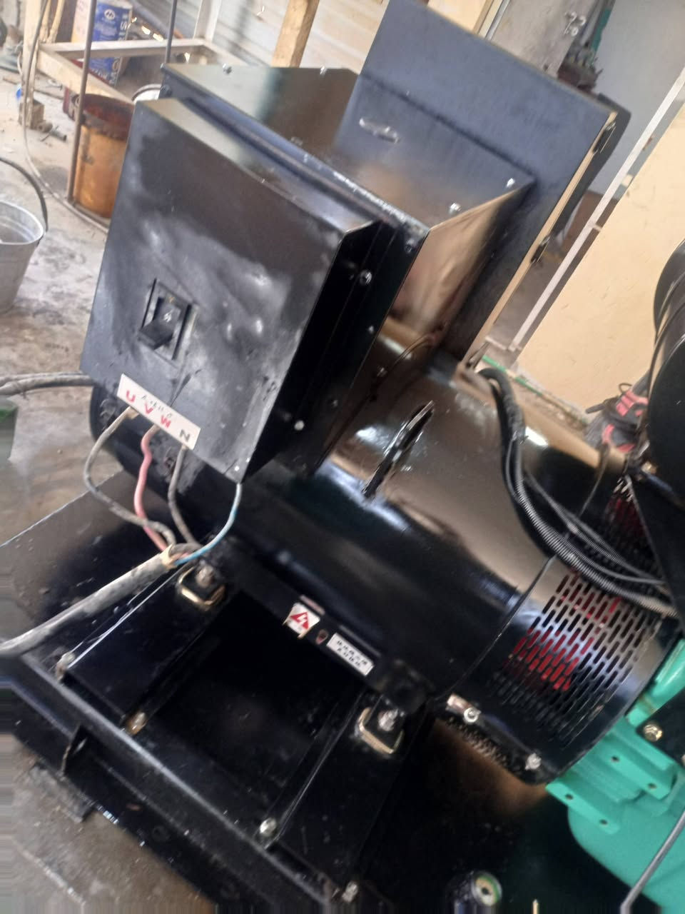 مولده كمنز سته بستم 24والف حجم 114  250 كفيي  
 مامفتوح   مكان  بغداد. التاجي. ***********
