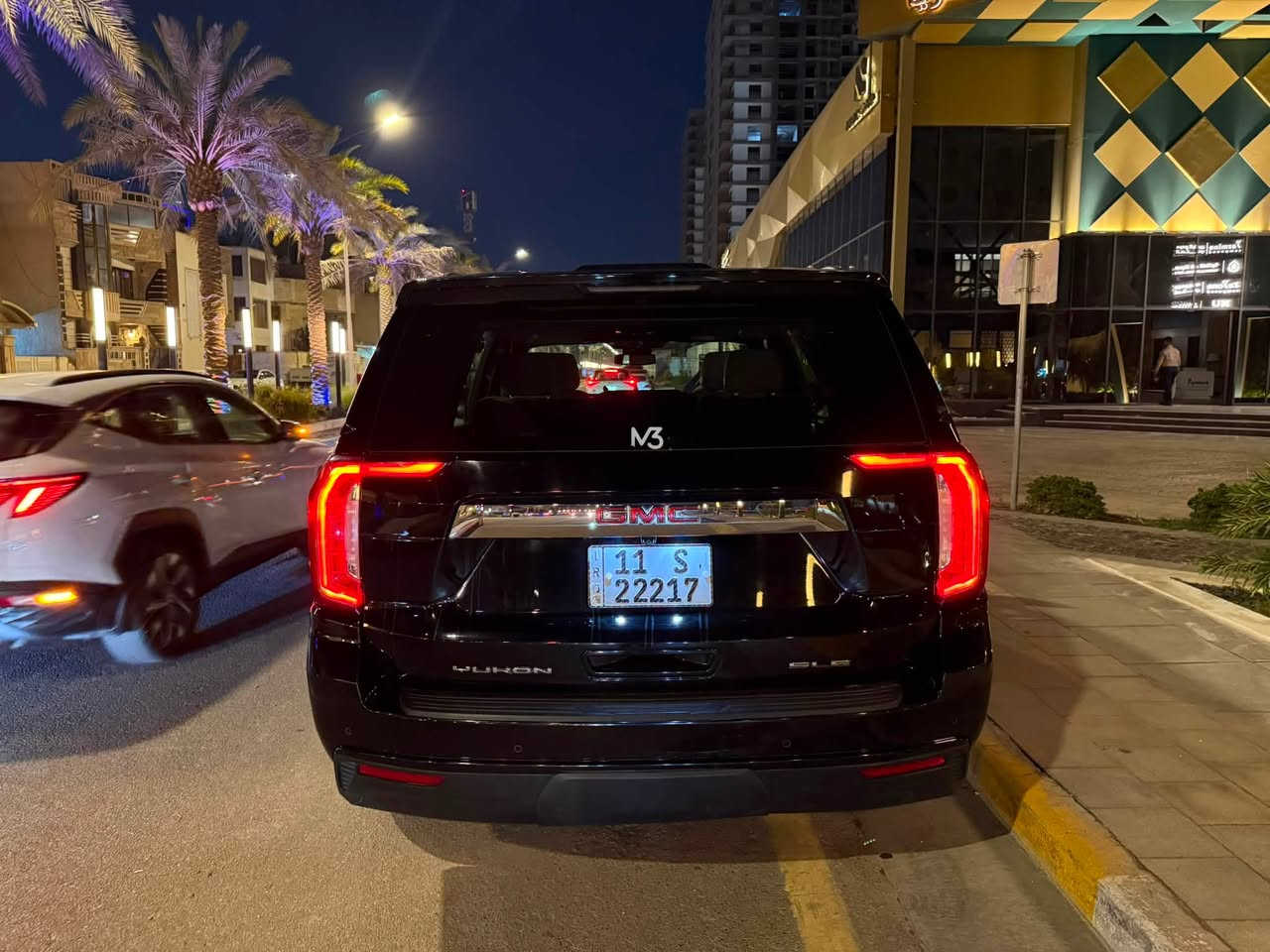 للبيع  يوكن
GMC YUKON SLE 2023

السيارة خليجية وكالة المنصور 

‎kmماشية73الف 

‎السيارة  بحالة الوكالة

‎شغلاتها بعدها بالباكيت 

‎ المــــــواصـــــفــــات :

‎- محرك V8 5300 
‎- تبريد ٣ قطع
‎- وايرلس كاربلاي
‎- حساسات امامية خلفية
‎- تشغيل واطفاء اوتو
‎- ثلاجة توصل درجة حرارة سالب ٥
‎- نضام المحافضة على المسار
‎- بلك كهرباء
‎- هاندبريك كهربائي
‎- نقطة عمياء
‎- نضام مراقبة الدسكات
‎- نضام مراقبة فلتر الهواء
‎- ستيرن تدفئة
‎- تشغيل عن بعد
‎- خزن وضعية الكراسي للسائق

‎- منافذ تايب سي امامي وخلفي وصف الثالث

‎نضام فتح الصندوق كهرباء  
للعلم شادلها تخم ويل وتاير مال دنلي قبل اسبوع 
مكان السيارة بغداد الكرخ  
‎للاستفسار الاتصال او المراسلة واتساب :

***********
