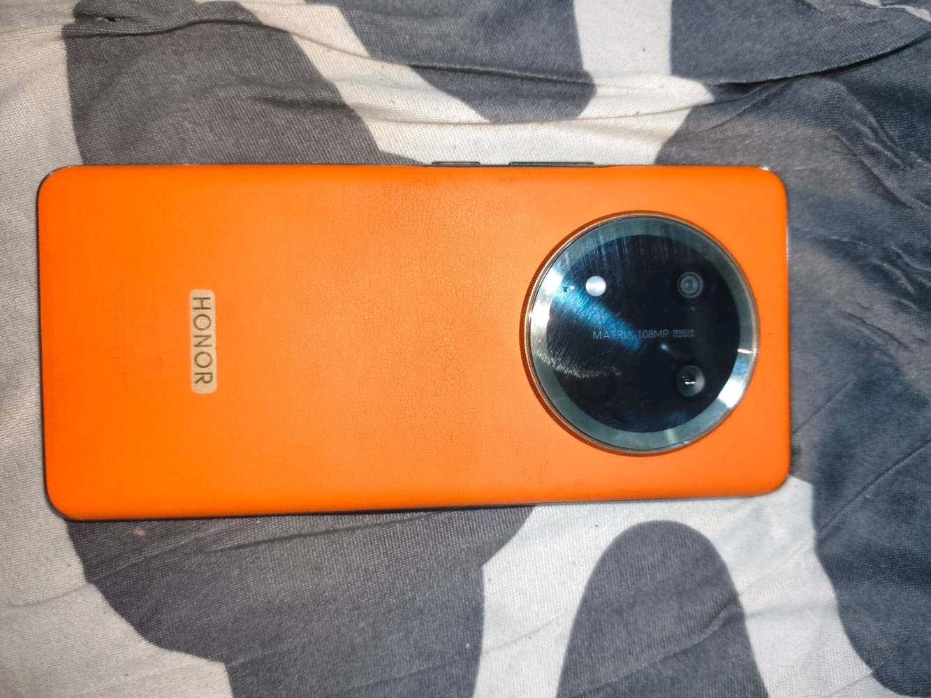 الوصف

350 دينار

هونر x9c نضافه 90 مكفول من تصليح ضهر موضح بي سواد خفيف بدون ملحقات بس شاحنةة ويا شاصي بي شخوط مثل ما موضح سعره 350

مكاني بغداد صالحيةة